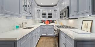 These Small Kitchens Have Major Style That You Re Sure To Love In 2020 Kitchen Small Kitchen Kitchen Cabinets