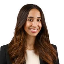 Aimee Earle's Instagram, Twitter & Facebook