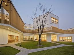 Normal Bilingual Kindergarten The University Classpintag Der Explore H Bilingual Cla Schulen In Der Architektur Architektenburo Bildungsarchitektur
