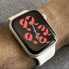 Apple Watch 8 selling under Rs 30,000 on Amazon, check out the deal - India Today