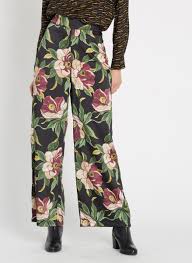 Flatteur avec sa taille haute et sa coupe ample et fluide. Pantalon La Fee Maraboutee Femme Pantalon Large Imprime Fluide Vert Vert Violet Snowboard Esqui