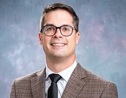 Lori Kean's Instagram, Twitter & Facebook