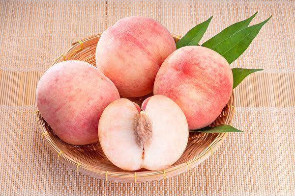 Loại quả được coi l&agrave; trường sinh nhưng c&oacute; người ăn v&agrave;o lại kh&ocirc;ng kh&aacute;c g&igrave; d&ugrave;ng thuốc độc, v&igrave; sao?