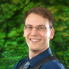 Taylor Dotson's Instagram, Twitter & Facebook