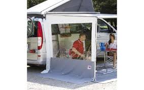 Markise vollständig herauskurbeln, das obere ende der seitenwand über den markisenarm legen, reißverschluss schließen, fertig! Fiamma Seitenwand Side W Pro F45 Vw T5 Jetzt Bestellen Fritz Berger At