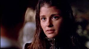 Just finished the season finale of season one. I feel like I am 16 again  and I am crying watching Liz run away from max.