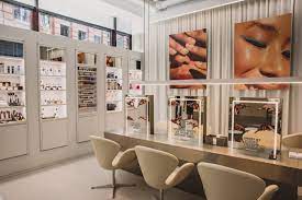 Luxury beauty store | buy luxury beauty products from top brands in usa, with discounts up to 60%, for skin care, hair care, fragrance etc. Zalando M A C And More Zalando Beauty Station Opens In Style With Estee Lauder Zalando Corporate