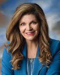 Young Woman has Stomach Removed to Avoid Hereditary Cancer