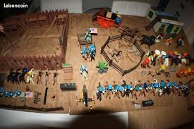 Lot Playmobil Western Vintage N 3420 3408 3244 3241 3484 3423 En 2020 Playmobil Western Les Tuniques Bleues Vaches Et Veaux