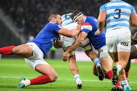 Mais face aux pumas, le xv de france a au contraire parfaitement réussi son entrée en lice, en allant chercher une victoire essentielle dans la perspective d'une qualification pour. Coupe Du Monde Ovale Masque Est Alle Dans Le Futur Et A Vu France Argentine Avant Tout Le Monde Actu Rugby