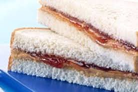 Sandwich Au Beurre D Arachide Et A La Confiture Jam Sandwich Recipes Sandwiches No Cook Meals