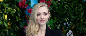 Amandas schauspielkarriere begann im alter von 15. Selten So Offen Amanda Seyfried Spricht Uber Ihre Kinder Promiflash De