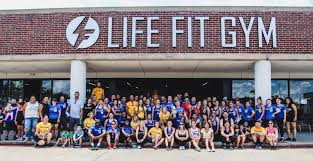 We believe in helping you find the product that is right for you. Get The Body You Deserve First Class Free Life Fit Gym Houston