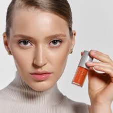 Масло-блеск для губ GLOSSY LIP OIL, SHIK (01 Tangerine Tree)