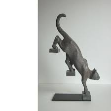 Chat Descendant L Escalier Bernard Vie Sculpteur Sculpture Monumentale Bernard Vie Sculptor Sculptur Art En Bois Sculpture Animaux Illustration De Chat