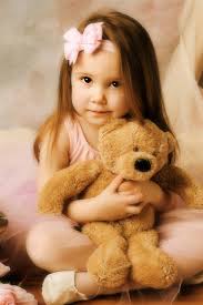 See more about hd iphone 6 wallpaper, pattern wallpaper and iphone 6 backgrounds. Little Girl With Teddy Bear Iphone X 8 7 6 5 4 3gs Wallpaper Download Iwall365 Com