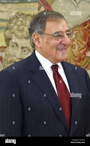 Leon panetta and prince felipe hi-res stock photography and images