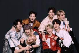 Tons of awesome stray kids pc aesthetic wallpapers to download for free. Pin By Skya On Stray Kids Kids Groups Felix Stray Kids Crazy Kids