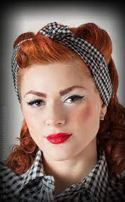 Vintage rockabilly frisuren für frauen alles über. Pin Up Frisuren Verfuhrerische 50s Locken Rockabilly Rules Magazin