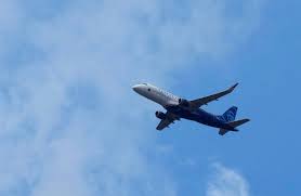 Travelers in limbo after India halts visas in Canada in growing row - The  Japan Times