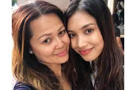 Sudyrtanya temu bual bersama pelakon zahirah macwilson yang didakwa sebagai orang ketiga dalam hubungan kamal adli. Semuanya Allah Yang Aturkan Mama Ayah Doa Semoga Kekal Ke Jannah Ibu Zahirah Hiburan Mstar
