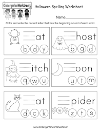Kids Can Improve Their Phonics Abilities By Coloring And Writing The Correct Lett Halloween Worksheets Halloween Worksheets Kindergarten Halloween Kindergarten