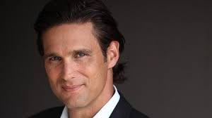 Austin's bowl game hopes delayed to 2016