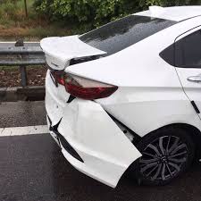 Trafiği düzenlemek, trafiği denetlemek ve meydana gelen trafik kazalarındaki iş ve işlemleri yürütmek ile görevlidir Polis Trafik Cawangan Klang Police Station