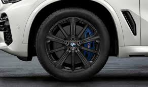 De bmw x6 m wagens tonen hun extraverte dominantie met een uitstekende rijdynamiek, expressief m design en ongeëvenaarde wendbaarheid. Bmw Winterkomplettrader M Performance Sternspeiche 748 Schwarz Matt 20 Zoll X5 G05 X6 G06 Rdci Leebmann24 De