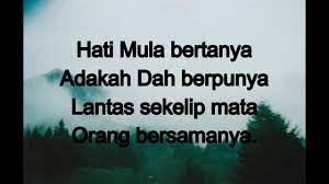 Setelah dirilis pada tanggal 16 februari 2017, lagu it ain't me berhasil masuk dalam ranking 10 besar chart di berbagai negara, termasuk inggris , amerika serikat, dan jerman. Kau Dan Aku Harry Dia Milik Orang Lirik