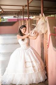 Unbelievable Places For Your Quinceanera Photo Shoot Quinceanera Mexican Quinceanera Dresses Quince Dresses Quincenera Dresses