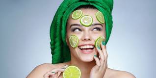 Untuk korang yang mahu hasil yang instant boleh ikut cara @rihajamil yang berkongsi cara dia memutihkan kulit wajah dengan kaedah paling selamat tanpa perlu oles bahan kimia. 14 Cara Memutihkan Wajah Dengan Jeruk Nipis Bisa Bikin Kulit Kencang Juga Lho Kapanlagi Com