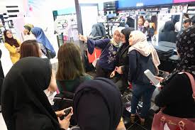 One of the promoter was kind enough to guide me and help me to select products according to my. Event Di Sephora Sunway Pyramid Tq Make Up By Bellaz Facebook
