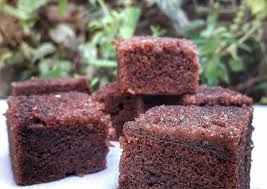 Lagi bulan puasa gini, kalau buka puasa pasti butuh cemilan, kebetulan lagi pengen capek jadi bikin brownies kukus tanpa mixer. Aneka Resep Brownies Kukus Ekonomis Anti Gagal Sweetbuyouts
