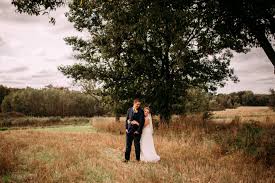 Specialize in all types of photography. Mulberry Sage Professional Wedding Photographer Team