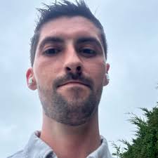 Hello, I need to replace this rear LED board but can't seem to find any  that match, can anyone help show me where I can possibly get a replacement  board for it