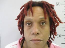 An investigation by the Grant Parish Sheriff's Office led to the arrest of  a San Antonio woman for taking drugs into the Federal Prison. The woman had  a 4 year old and