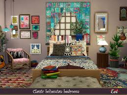 First, pick a duvet or a blanket for your bed and let its design be intricate. Evi S Classic Bohemian Bedroom
