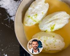œufs En Neige Au Citron Vert Creme Anglaise A La Vanille Recette En 2020 Recette Recettes De Cuisine Recette Cyril Lignac