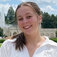 Maritza Howell's Instagram, Twitter & Facebook