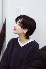Androgynous haircuts for long hair are harder to achieve, due to the fact that long hair is a classic female. Pin By H A D E E R On Lee Joo Young ì´ì£¼ì˜ Tomboy Hairstyles Short Hair Tomboy Korean Short Hair