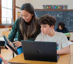 免費開始使用教育用的Copilot | Microsoft 教育版