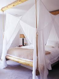 Leading curved canopy bed curtains just on smarthomefi.com. How To Choose The Right Bedroom Curtains Diy