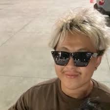 Charles Vang (@wackchaarles)