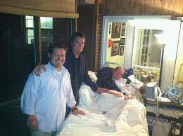Several fans of thomas took to twitter to pay their tributes. Bj Thomas On Twitter With The Carpenter Family Last Night Lee And Andy Http T Co 3r1dq6mb7r