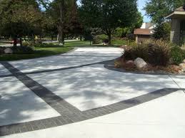 Paver Bands In Concrete Concrete Driveway With Paver Bands And Snow Melt System Patio Pavers Design Paver Patio Concrete Walkway