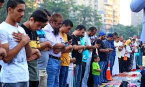 In Pics Egyptians Perform Eid Al Adha Prayer Egypttoday