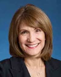 Cindy Pena's Instagram, Twitter & Facebook