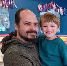 Looking for friends to visit Disney parks