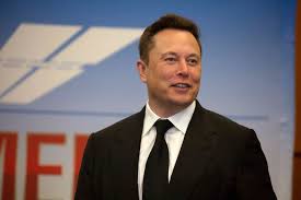 He was also an executive at tesla, an electric car manufacturer. Elon Musk Now Lives In A 50 000 Prefab Tiny House In Texas Architectural Digest